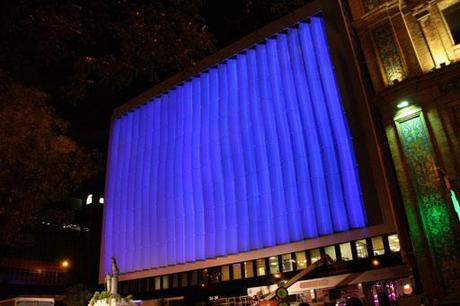 A-cero Projects Imágenes nocturnas de la fachada reformada de un emblemático edificio en Madrid