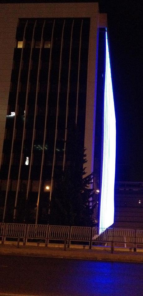 A-cero Projects Imágenes nocturnas de la fachada reformada de un emblemático edificio en Madrid