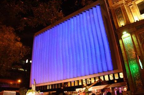 A-cero Projects Imágenes nocturnas de la fachada reformada de un emblemático edificio en Madrid