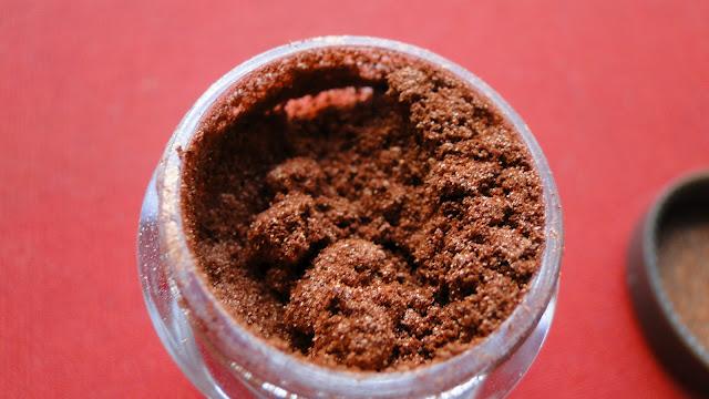 Un pigmento cobre y cómo no hacer desastres.