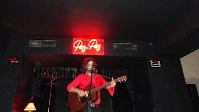 QUIQUE GONZÁLEZ EN DIRECTO (CÁDIZ, SALA PAY PAY)