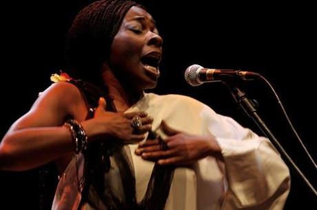 2 BUIKA, una fusión de estilos en una voz inigualable