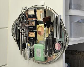 Cómo organizar el maquillaje con la ayuda de imanes