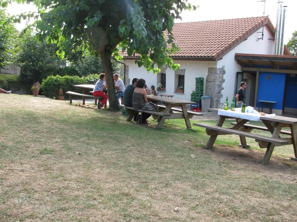 Asturianinos en el Chabolu.
