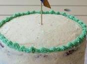 Bizcocho buttermilk piña merengue suizo coco