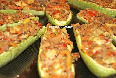 CALABACINES RELLENOS DE VERDURAS Y CHAMPIÑONES