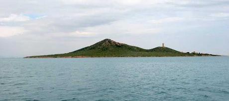 SE ALQUILA LA ISLA DEL BARON....