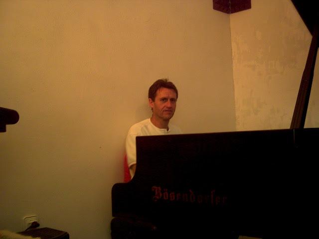 LO POYO Y EL LLANO DEL BEAL