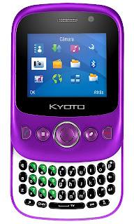 Ejercita tus dedos y escribe sin ver con los celulares con teclado Qwerty de Kyoto