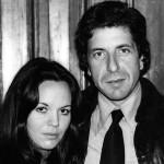 Leonard Cohen, con la famosa Marianne que inspiró la canción «So Long, Marianne»