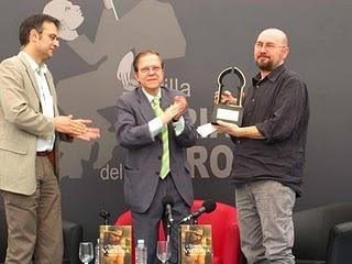 De firmas, premios y caracoles por Sevilla