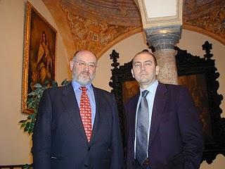 De firmas, premios y caracoles por Sevilla