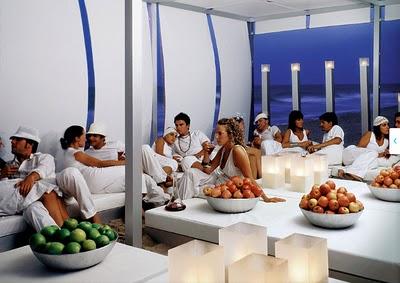 Gandía Blasco: glamour minimal