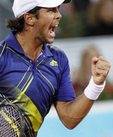 Mayer luchó, pero Verdasco es el finalista en Niza