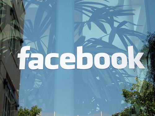 Ataque cibernético a través de Facebook