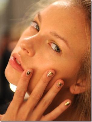 Tendencias en Manicura Otoño-Invierno 2012-2013 manicura invierno interior thumb Tendencias en Manicura Otoño Invierno 2012 2013