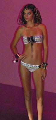 MBFWMadrid: Guillermina Baeza & Dolores Cortés