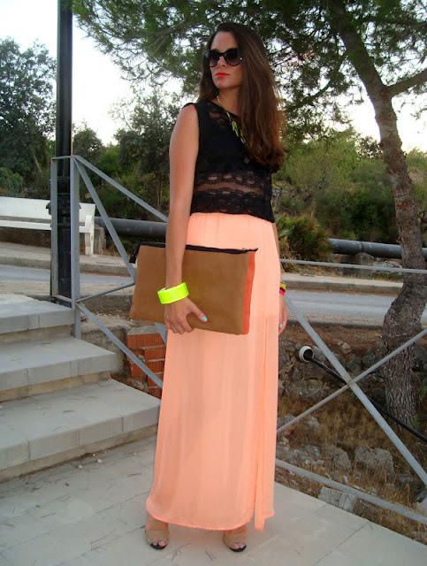 CoRaL sKiRT