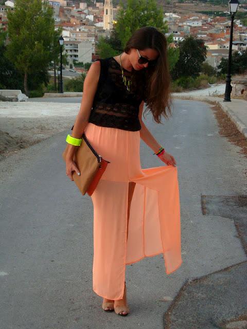 CoRaL sKiRT