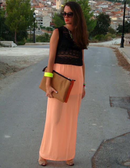 CoRaL sKiRT