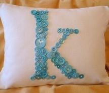 Personalizamos un cojín con botones