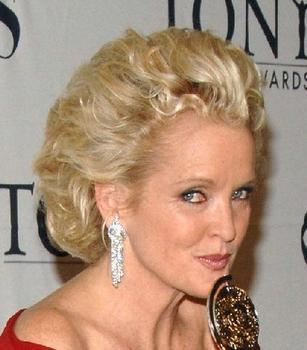 Christine Ebersole se une a Wolf of Wall Street