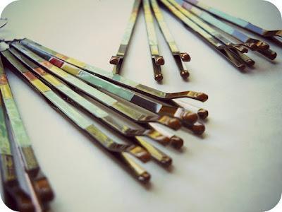 pendientes hechos con horquillas