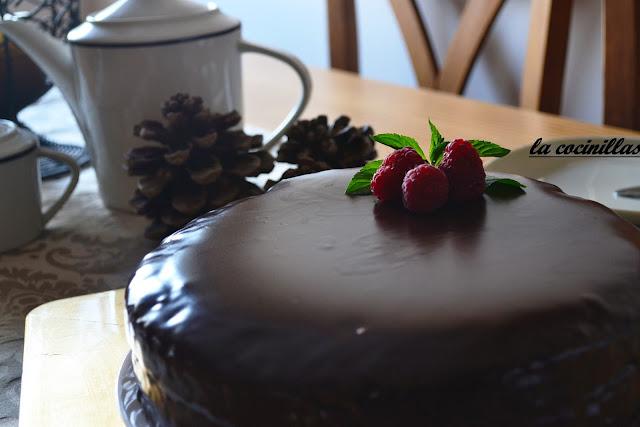 TARTA DE CHOCOLATE SACHER