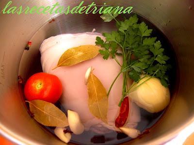 Codillo (Veprové koleno) con verduras asadas