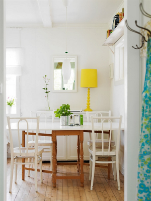 Cottage Escandinavo con Color