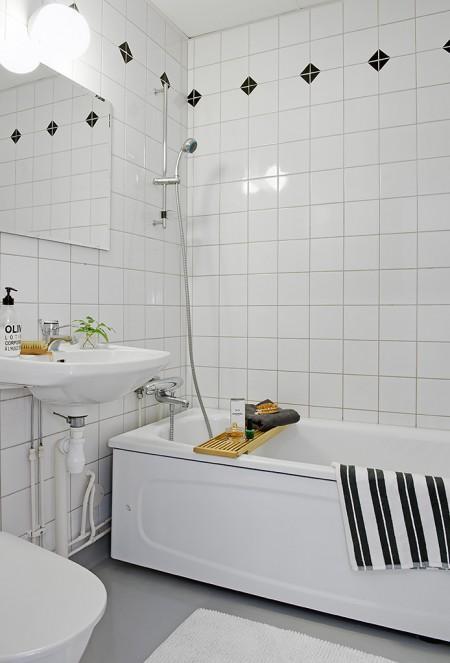 suelo de roble sillas de Ikea Reidar sillas de Ikea PS 2012 sillas de Ikea Silla 7 de Arne Jacobsen para Fritz Hansen lámpara de bombillas Estilo nórdico elegante estilo nórdico decoración diseños de interiores cocinas diseño de interiores diseño d interiores decoración y diseño de interiores decoración salones decoración salón decoración interiorismo decoración interiores decoración en blanco decoración del hogar decoración de diseño blog interiorismo blog decoración nórdica blog de interiores alta decoración 