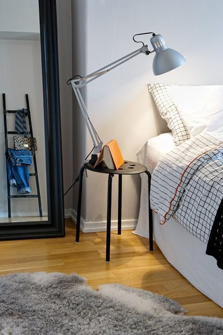 suelo de roble sillas de Ikea Reidar sillas de Ikea PS 2012 sillas de Ikea Silla 7 de Arne Jacobsen para Fritz Hansen lámpara de bombillas Estilo nórdico elegante estilo nórdico decoración diseños de interiores cocinas diseño de interiores diseño d interiores decoración y diseño de interiores decoración salones decoración salón decoración interiorismo decoración interiores decoración en blanco decoración del hogar decoración de diseño blog interiorismo blog decoración nórdica blog de interiores alta decoración 