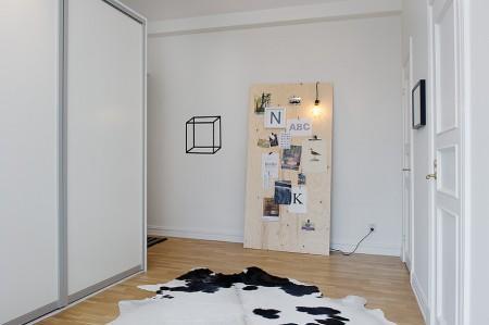 suelo de roble sillas de Ikea Reidar sillas de Ikea PS 2012 sillas de Ikea Silla 7 de Arne Jacobsen para Fritz Hansen lámpara de bombillas Estilo nórdico elegante estilo nórdico decoración diseños de interiores cocinas diseño de interiores diseño d interiores decoración y diseño de interiores decoración salones decoración salón decoración interiorismo decoración interiores decoración en blanco decoración del hogar decoración de diseño blog interiorismo blog decoración nórdica blog de interiores alta decoración 