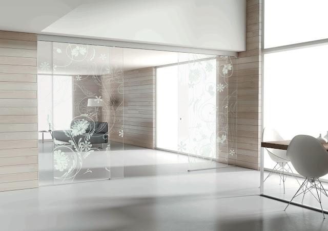 El Diseño en mayúsculas ha llegado a las mamparas de baño