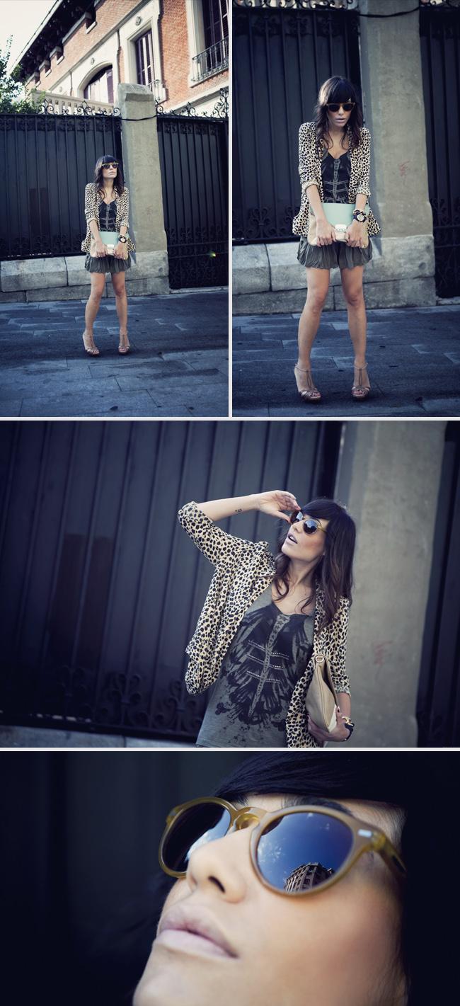 lady shorts & print jacket