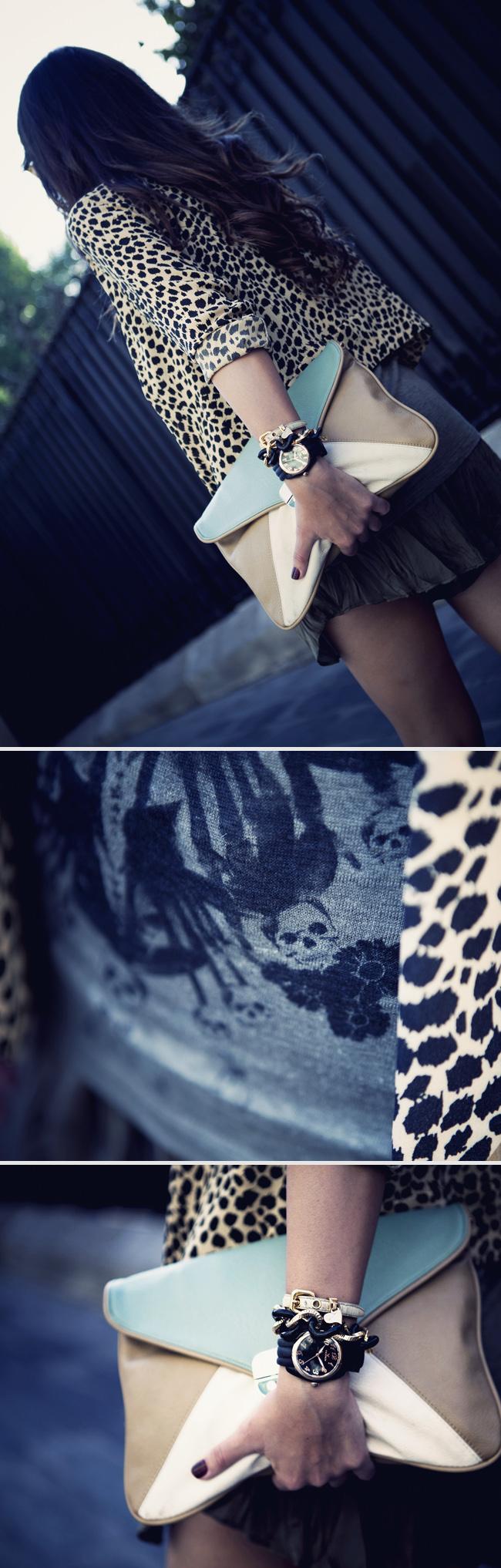 lady shorts & print jacket