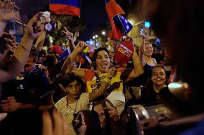 Hasta la madrugada festejo bolivariano por victoria de Hugo Chávez