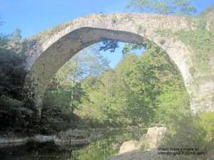 Video, fotos y mapa Hoya de San Vicente y rio Dobra: Puente Medieval