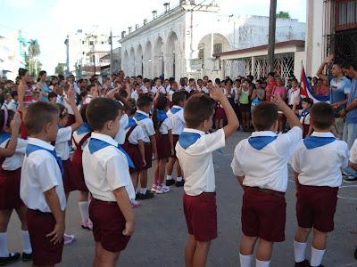 Niños sagüeros se inician como pioneros