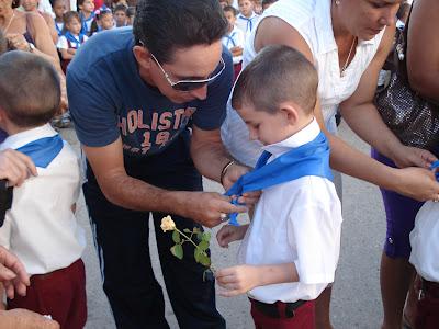 Niños sagüeros se inician como pioneros