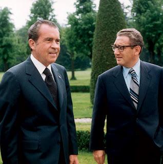 No se comprometa con nadie. Nixon y Kissinger
