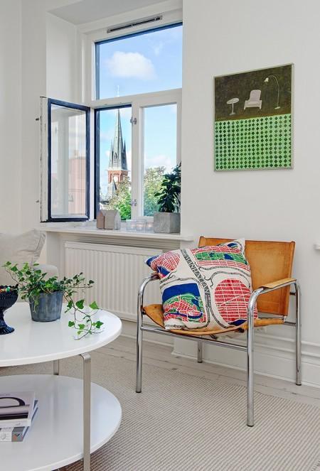 walking closet decoración walking closet textiles blanco y gris hogar suelo de madera claro sillas de diseño Silla 7 Arne Jacobsen fritz hansen papel pintado de Laura Ashley lámparas de diseño fotos walking closet farolillo redondo blanco estilo nórdico blog diseño nórdico diseño de interiores decorar paredes papel pintad decoración romántica decoración femenina decoración en blanco decoración de interiores decoración de dormitorios decoración blanco y gris deco blogger blog interiorismo nórdico blog decoración nórdica blog deco AJ de Arne Jacobsen 