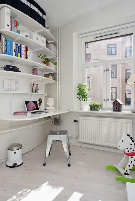 walking closet decoración walking closet textiles blanco y gris hogar suelo de madera claro sillas de diseño Silla 7 Arne Jacobsen fritz hansen papel pintado de Laura Ashley lámparas de diseño fotos walking closet farolillo redondo blanco estilo nórdico blog diseño nórdico diseño de interiores decorar paredes papel pintad decoración romántica decoración femenina decoración en blanco decoración de interiores decoración de dormitorios decoración blanco y gris deco blogger blog interiorismo nórdico blog decoración nórdica blog deco AJ de Arne Jacobsen 