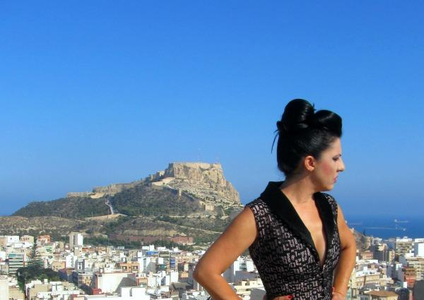 Begoña Ayala ............ diseñadora alicantina.