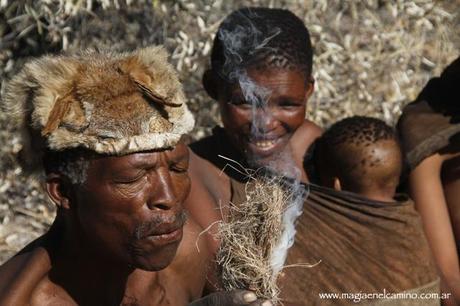 Los bosquimanos de hoy en día (¿o de siempre?) – Botswana