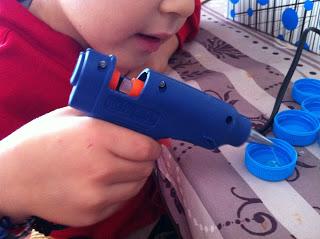 Caja oscura con tapones de diferentes texturas
