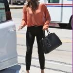 Jessica-Biel-Fendi-2Jours-Tote-Bag