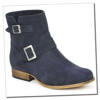 New in: navy booties