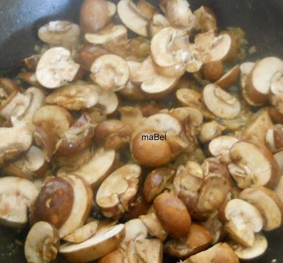 Pollo fácil con portobellos o champiñones