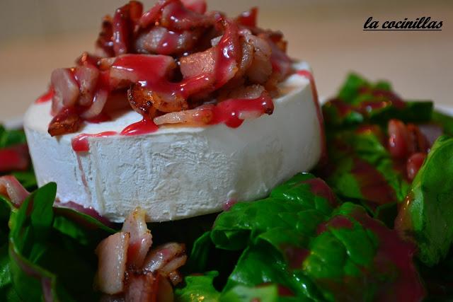 ENSALADA DE ESPINACAS CON QUESO DE CABRA Y VINAGRE DE FRAMBUESA